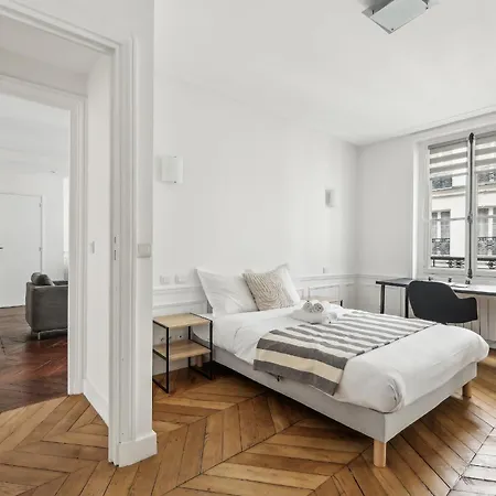 Lägenhet Bnbnova - 3br - Champs Elysees - 3br